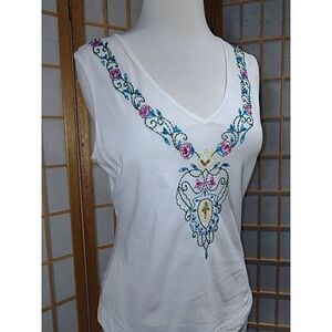 NWOT Single Med Embroidered/Embellished Top